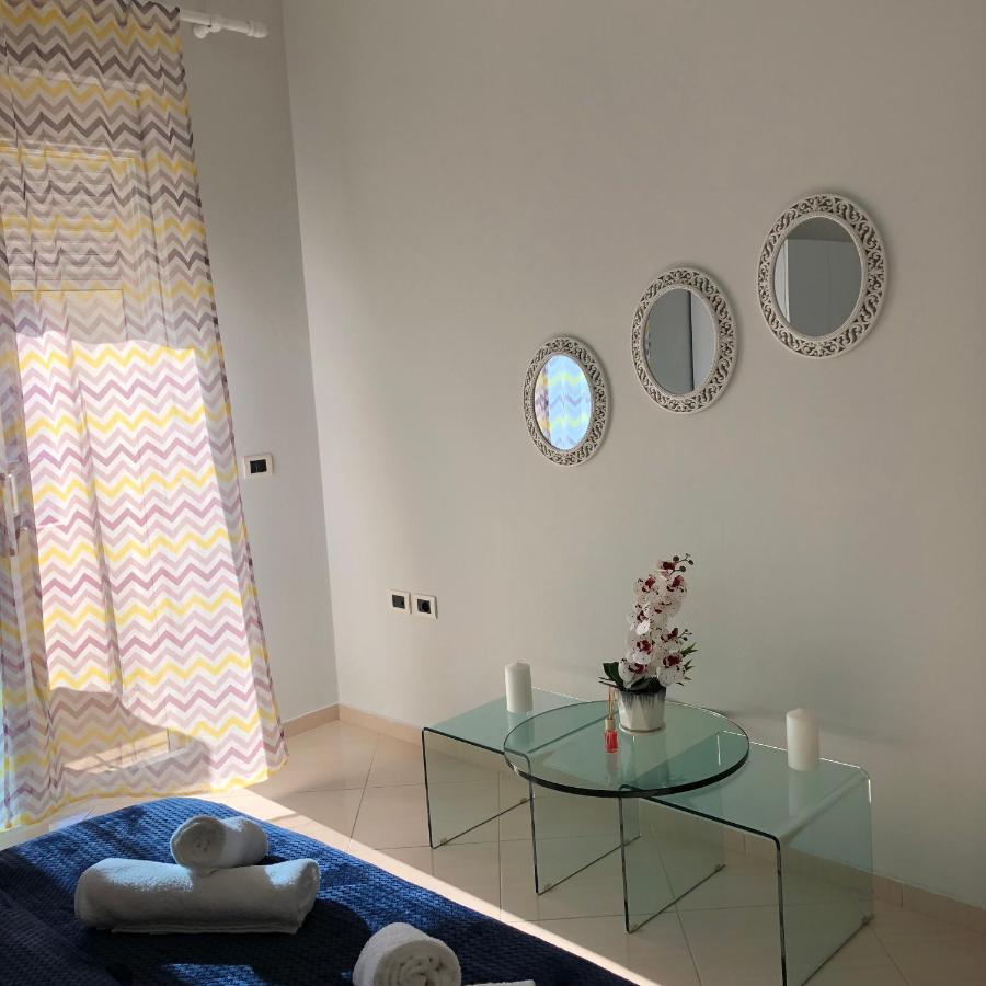 Orfeas Central Apartment Fier Luaran gambar